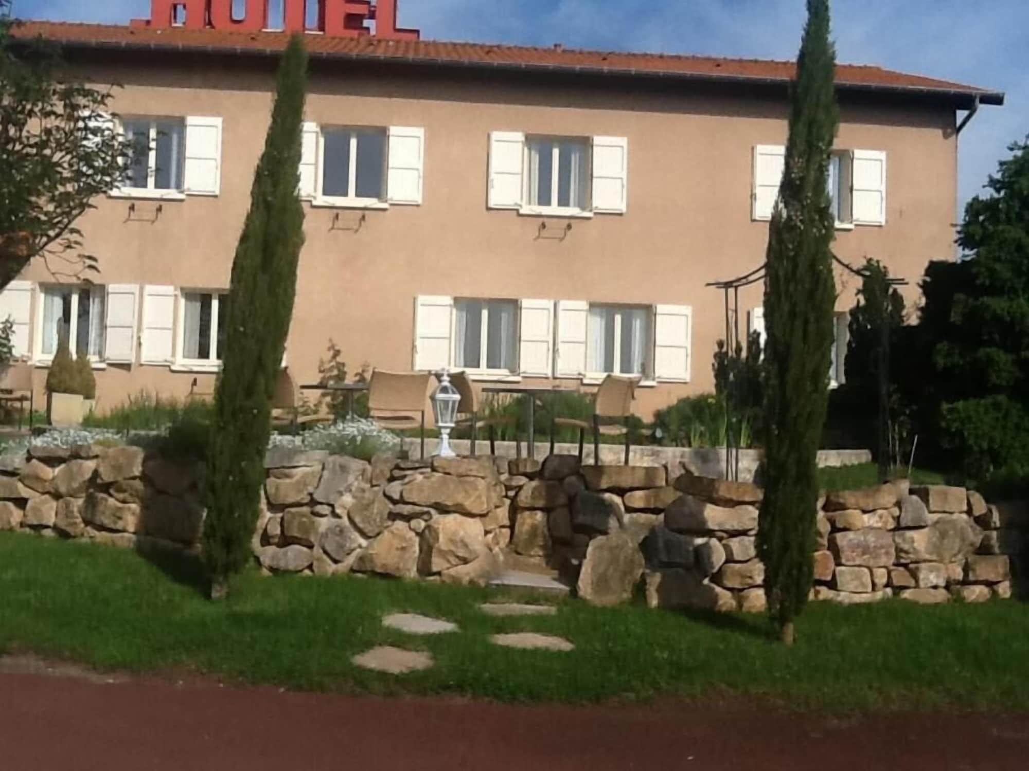 Logis Hotel Des Grands Vins Флёри Экстерьер фото
